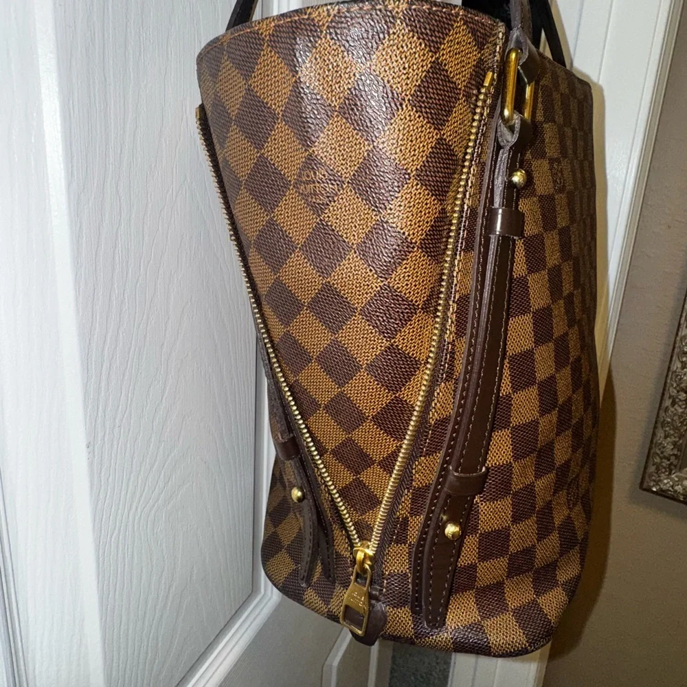 Louis Vuitton Cabas Rivington tote. With COA from entrupy. - Picture 8 of 17